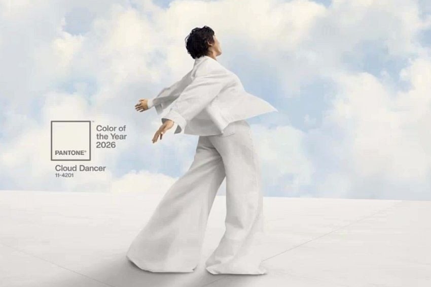 Cloud Dancer: il bianco che “balla sulle nuvole” è il Colore Pantone 2026